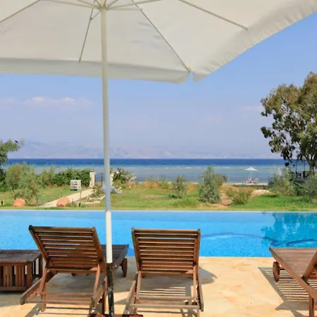 Villa Ormos House *