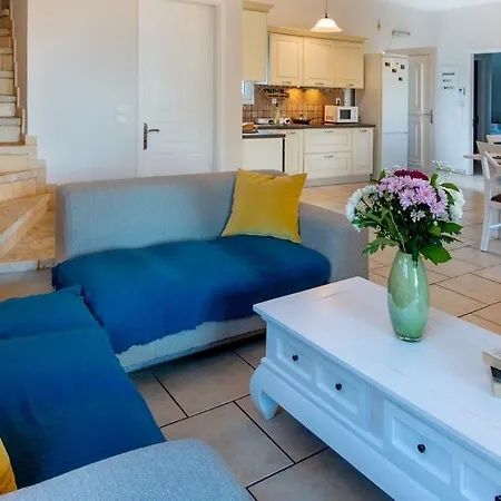 Ormos House Villa *