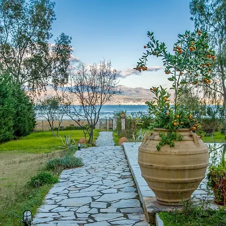 Ormos House Villa *