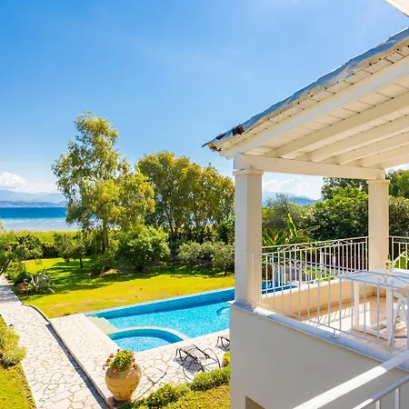 Villa Ormos House *