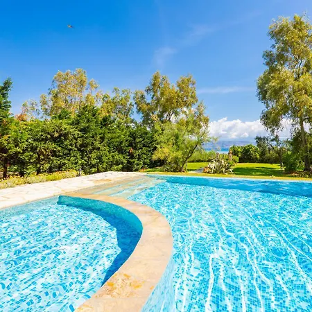 Ormos House Villa *