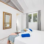 Ormos House * Apraos